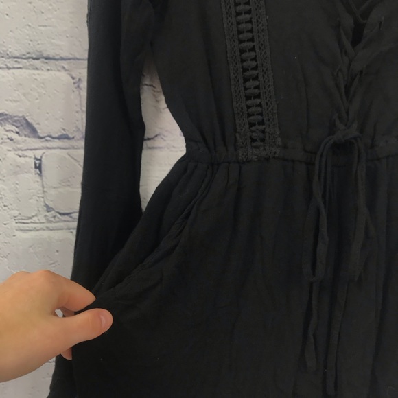 Mello Yello Black Crochet Boho Romper - Picture 5 of 7